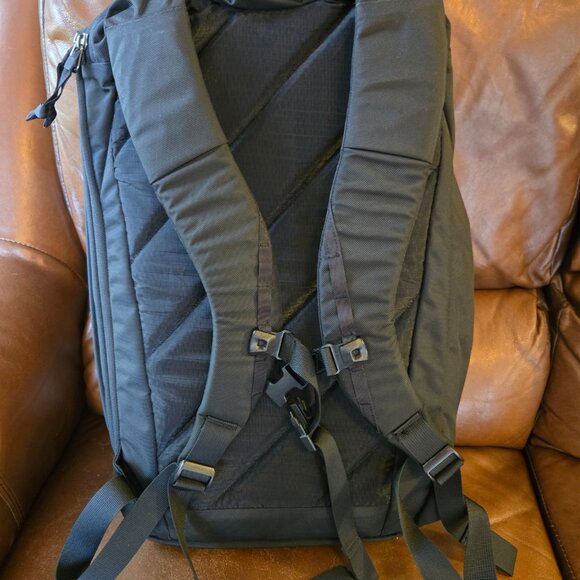 Evergoods Civil Panel Loader Backpack - Picture 3 of 8